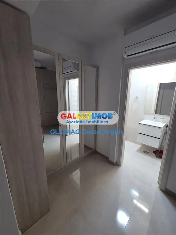 Inchiriem penthouse in zona centrala - foto 13