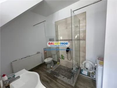 Vanzare casa 4 camere + garaje auto, in Ploiesti, zona Vest - foto 15
