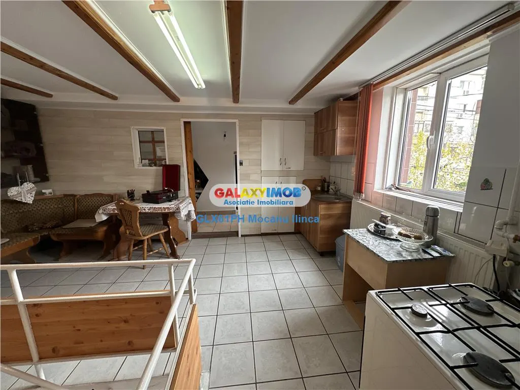 Vanzare casa 4 camere + garaje auto, in Ploiesti, zona Vest - foto 24