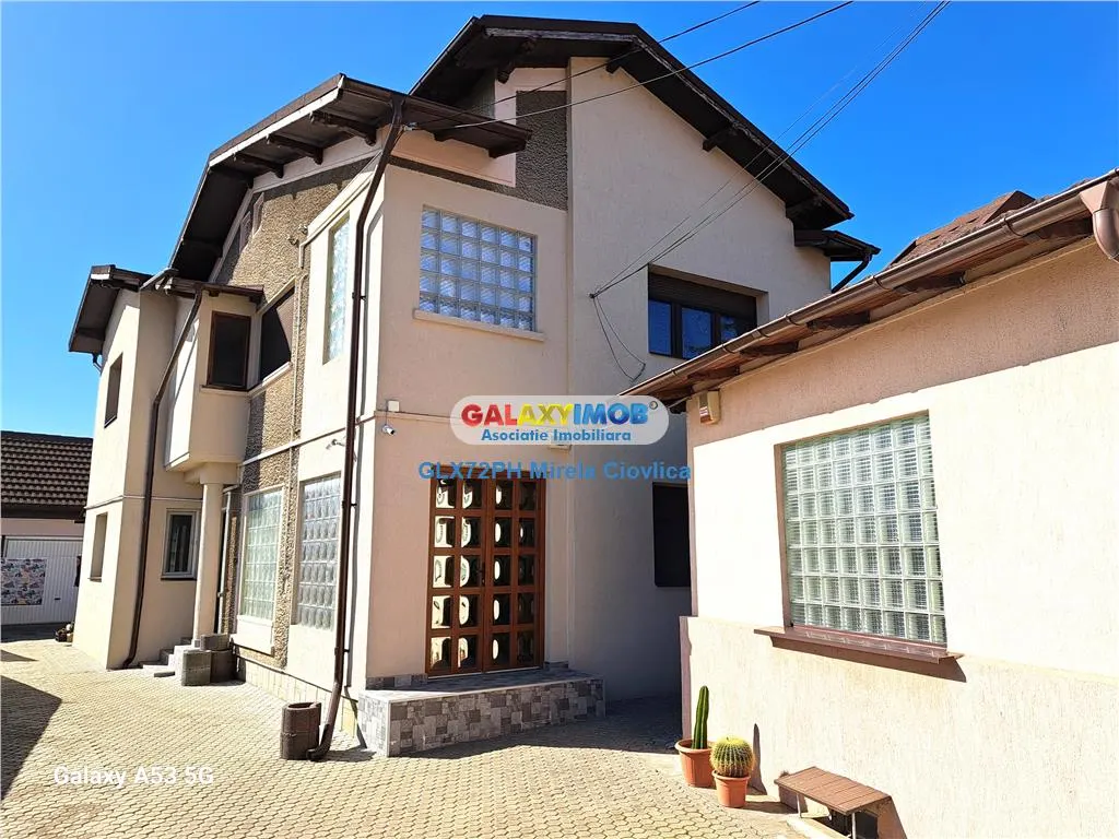 Vanzare Casa/Vila cu spatiu comercial chiar in Centru - foto 3