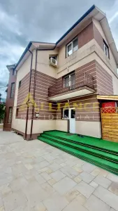 CASA INDIVIDUALA CU PISCINA METROU APARATORII PATRIEI - Bucuresti