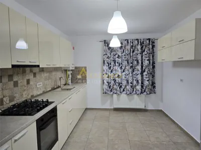 Casa mobilata si utilata- 4 camere - 2 bai - 350mp teren - foto 8
