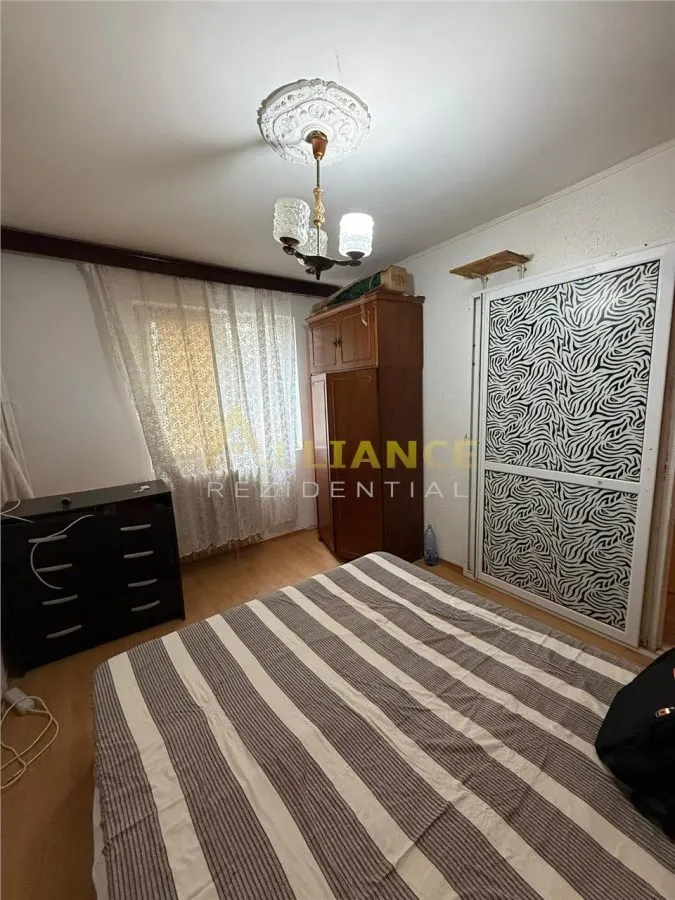 De vanzare in exclusivitate apartament 2 camere – Str Argeselu - foto 6