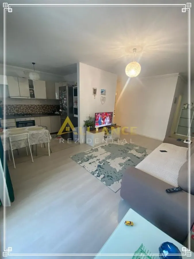 Apartament 3 camere, 2 bai  ~ Grand Arena - foto 1