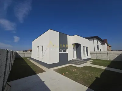 Casa parter- placa de beton - incalzire pardoseală - Berceni