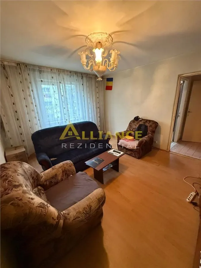 Apartament 2 camere Str. Argeselu Etaj 1 | - foto 4
