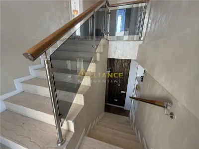 Vila moderna cu arhitectura deosebita â€“ gata sa devina acasa - foto 17