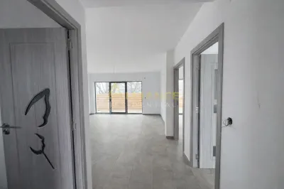 Casa 3 camere- strada asfaltata- 67 mp utili - foto 5