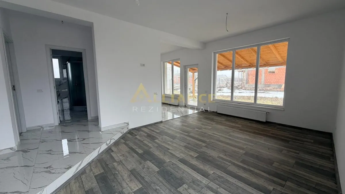 5 camere || strada asfaltata || gata de mutare || - foto 5