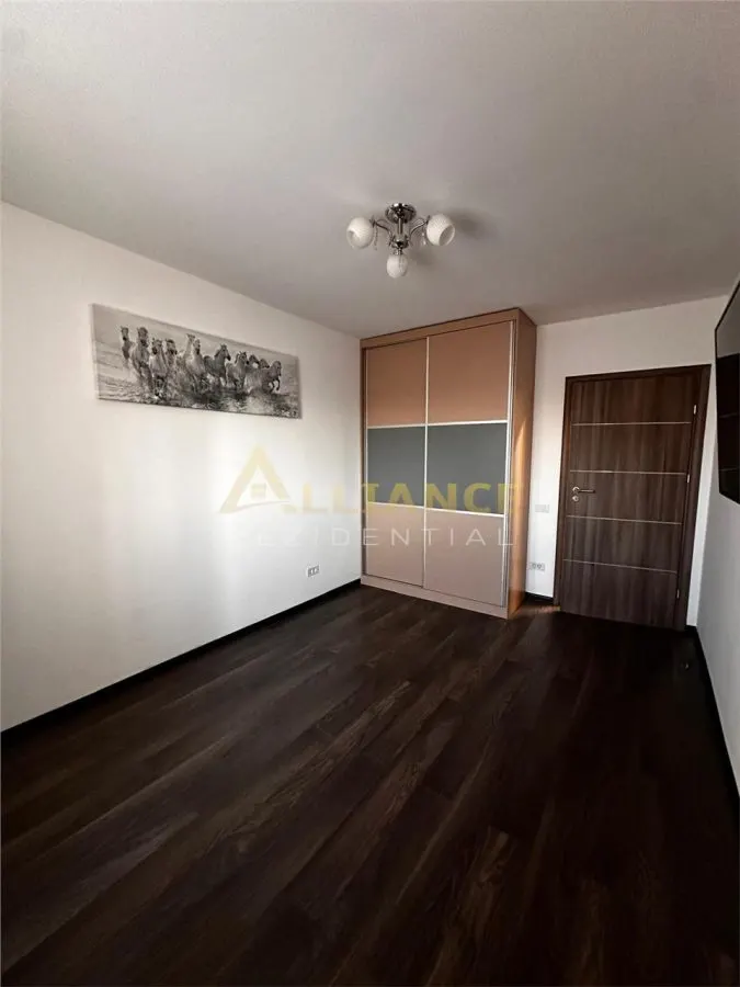Apartament 3 camere - Aparatorii Patriei - foto 23