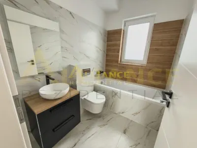 Casa Eleganta pe Parter in Comuna Berceni, Strada Miorita - foto 12