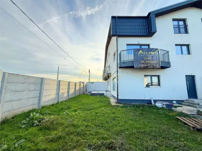 Duplex / 6 Camere / 3 Bai / Teren 250 mp - foto 3