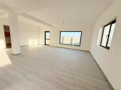 Duplex / 6 Camere / 3 Bai / Teren 250 mp - foto 5