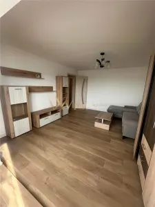 Vanzare apartament 3 camere - foto 3
