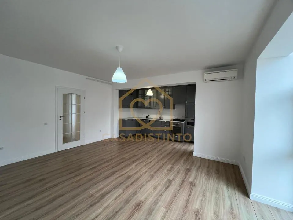 Apartament 3 camere de vanzare in complex cu piscina - foto 3