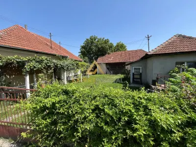 Casa de vanzare + teren de 31 ari in Hideaga la 20 min de Baia Mare - foto 2