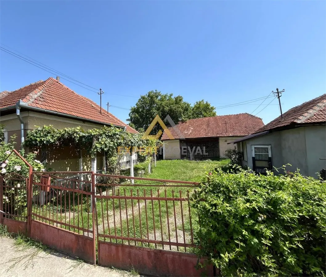 Casa de vanzare + teren de 31 ari in Hideaga la 20 min de Baia Mare - foto 11