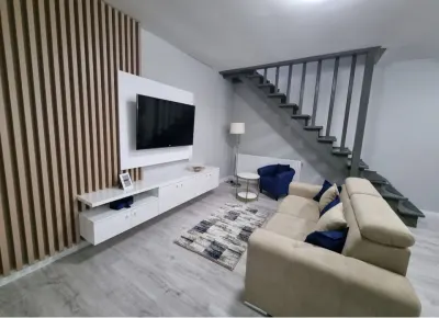 Apartament modern de inchiriat, 3 camere Str. Vasile Lucaciu - Baia Mare