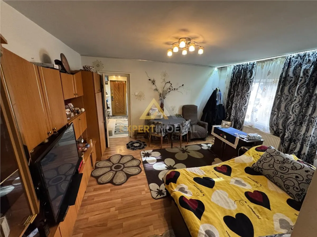 Apartament parter inalt str Garii, 52 mp utili - foto 1