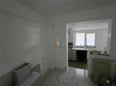 Inchiriere ap 1 cam 61mp Vidin semi mobilat semi utilat - Braila