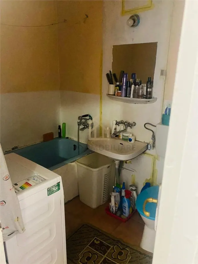 Garsoniera de vanzare - foto 3