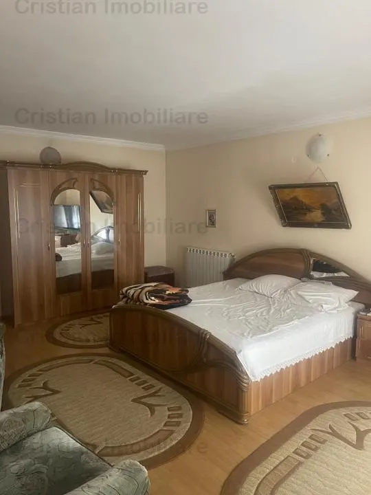 Casa 3 camere,decomandata, construcie anul 2000,Centru - foto 3