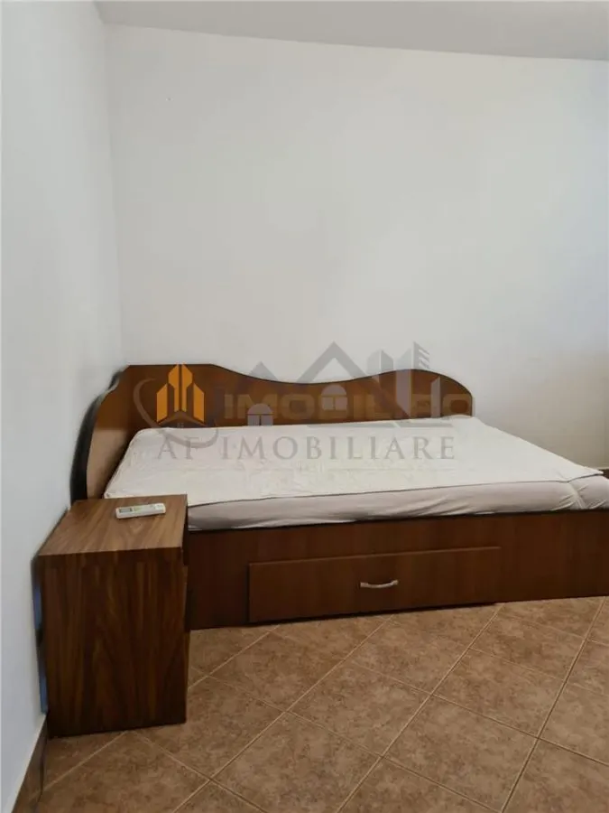 Inchiriere apartament 1 camera - Podu de Fier - foto 3