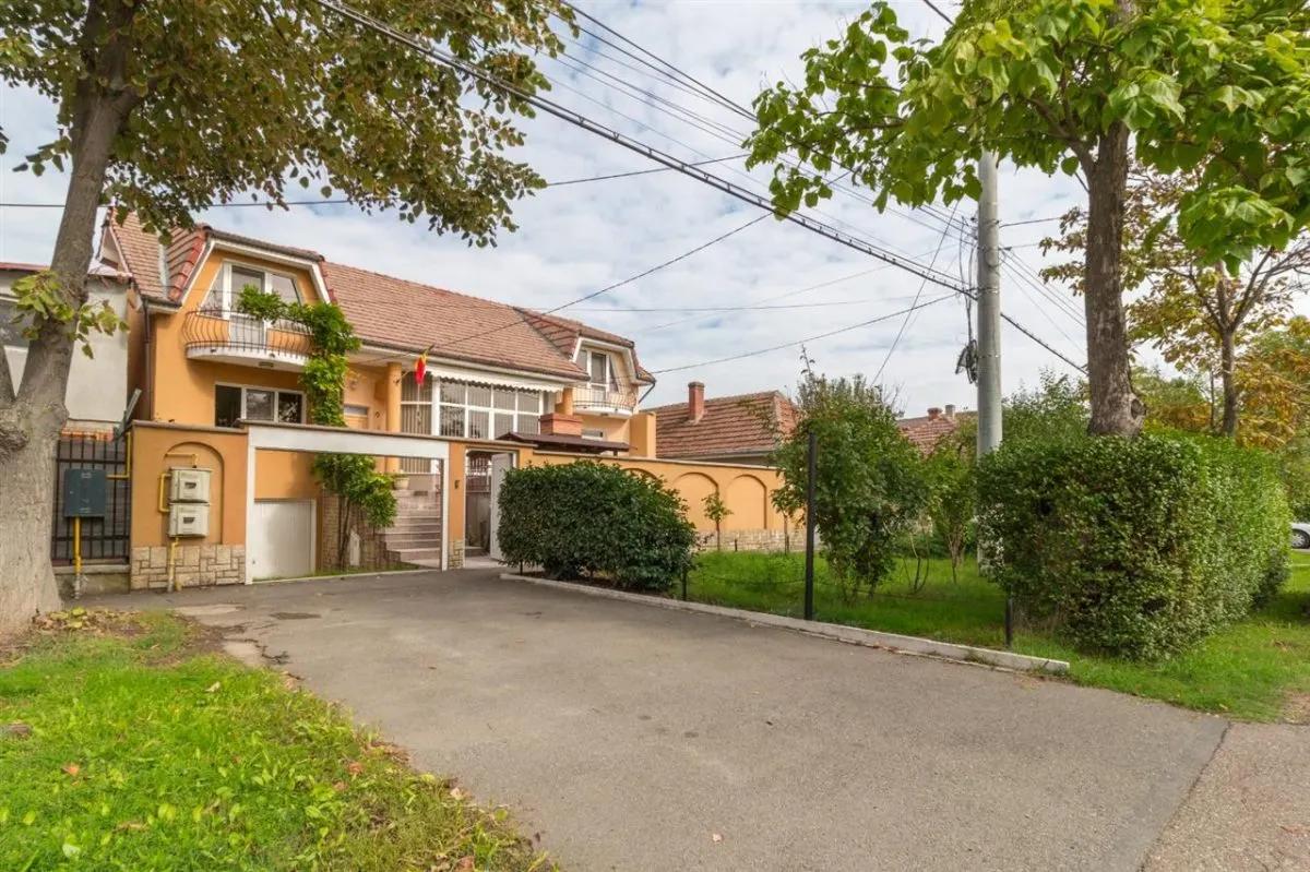 Vila S+P+M cu 3 dormitoare, Oradea, Cartier Iosia - foto 18