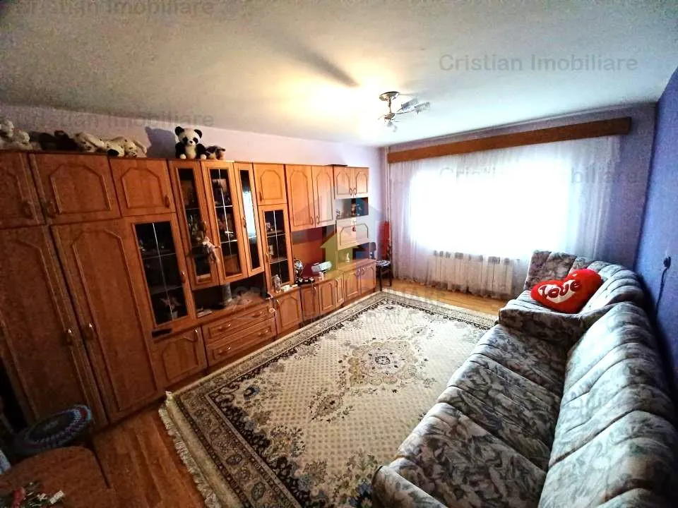 Apartament 3 cam=70mp , Buzaului  etaj 2, stradal - foto 3