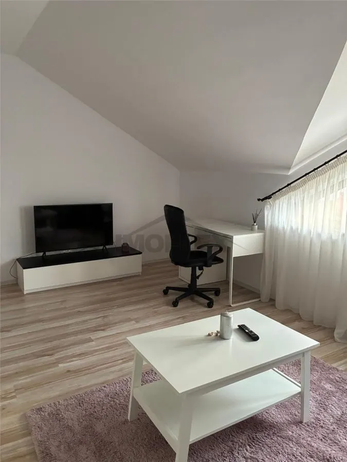 Apartament 2 camere, zona Tractorul - foto 10