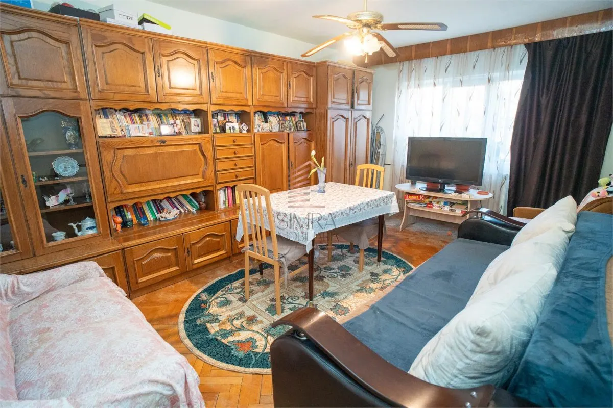 Apartament cu 3 camere, Calea Aradului - foto 1