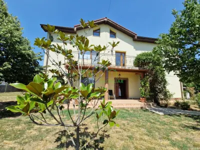CASA P +E , 5 camere -Cosoveni - Cosoveni