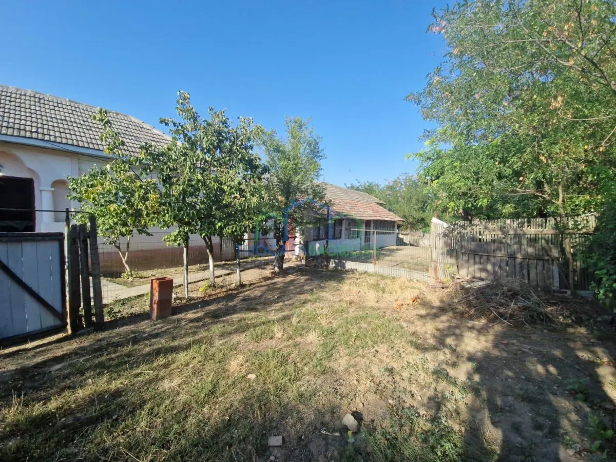 CASA DE VANZARE + TEREN  - GANGIOVA DOLJ - foto 10