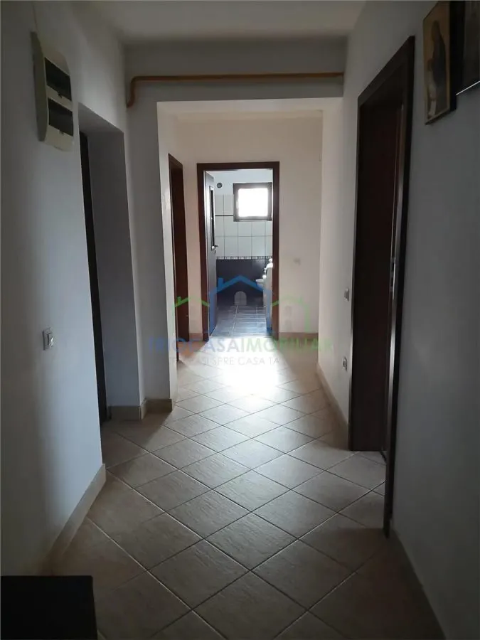 Apartament 3 camere Câmpia Islaz - foto 3