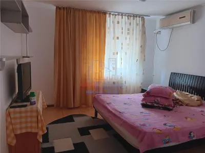 Apartament 3 camere Etaj 1 de 81mp Bd Poitiers langa Padure - foto 13