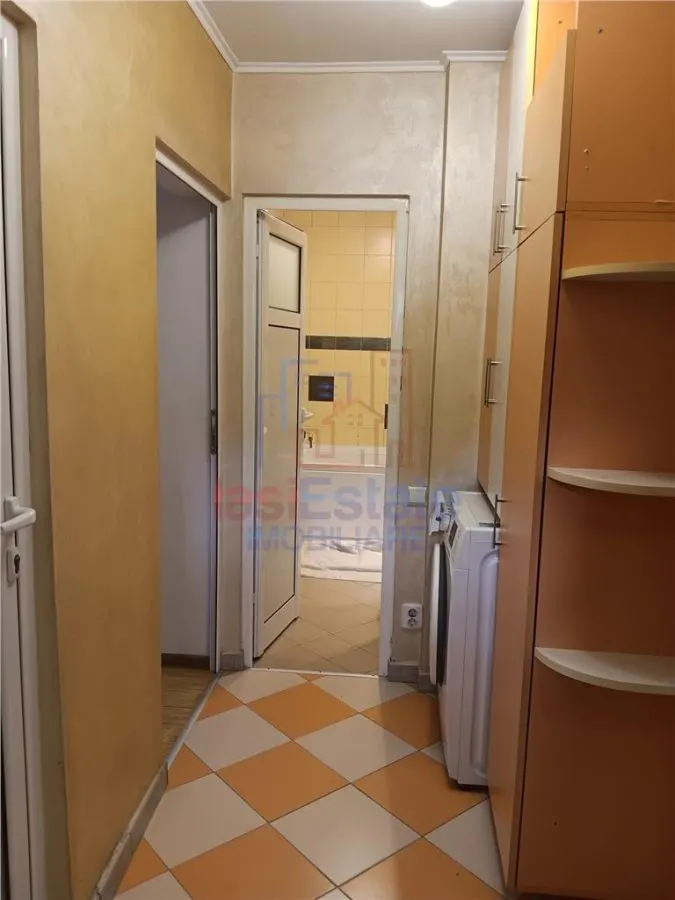 Apartament 3 camere Etaj 1 de 81mp Bd Poitiers langa Padure - foto 19