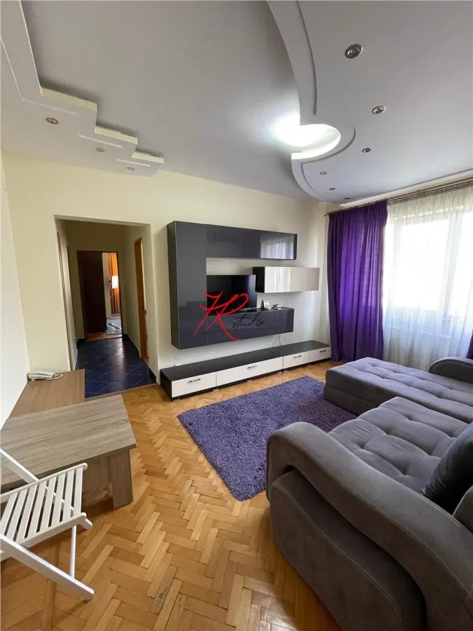 Vanzare apartament 3 camere Mihai Bravu - foto 1