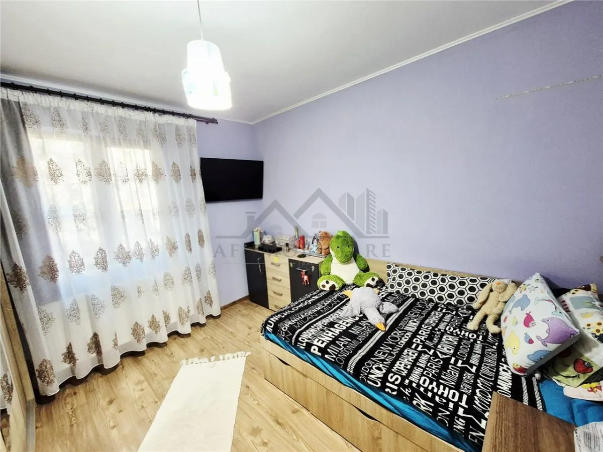 Apartament cu 2 camere de vanzare - foto 2