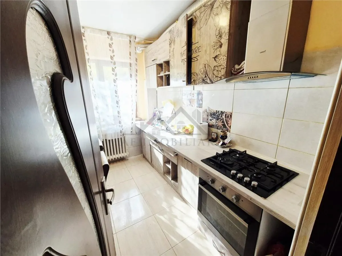 Apartament cu 2 camere de vanzare - foto 6