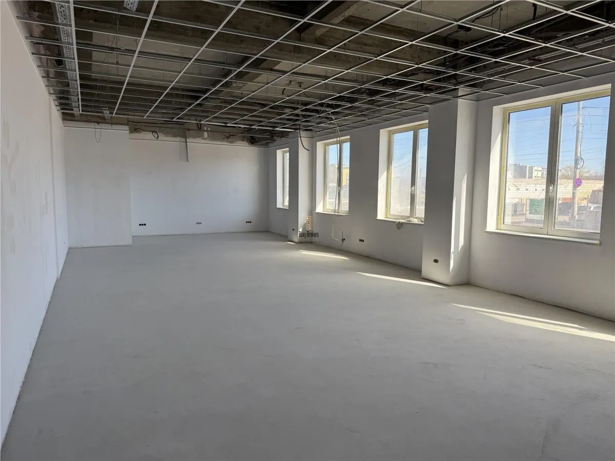 Spatiu Comercial - 350 mp - Showroom - Comert - Servicii - foto 1