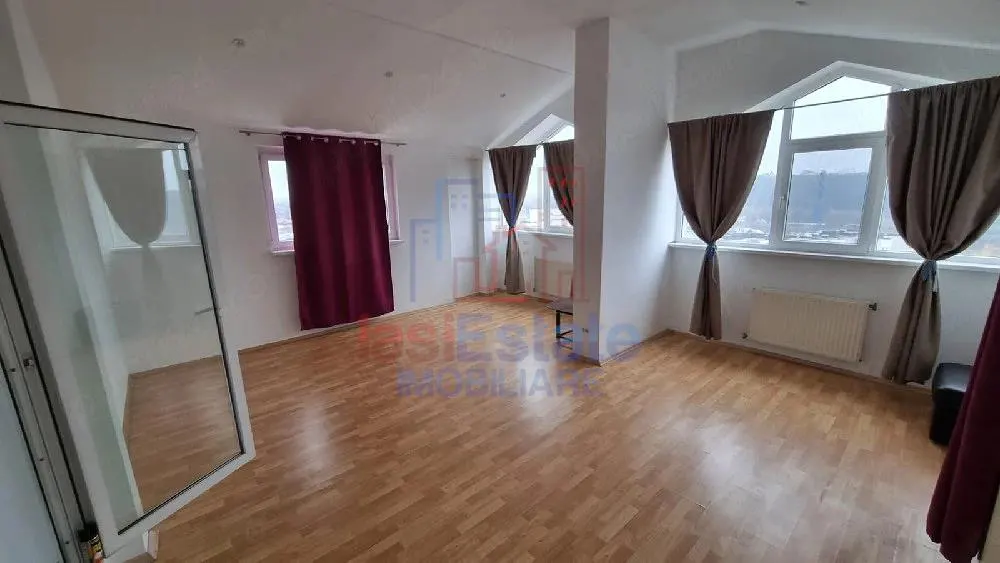 Apartament de tip Penthouse 4 camere Cug - foto 1