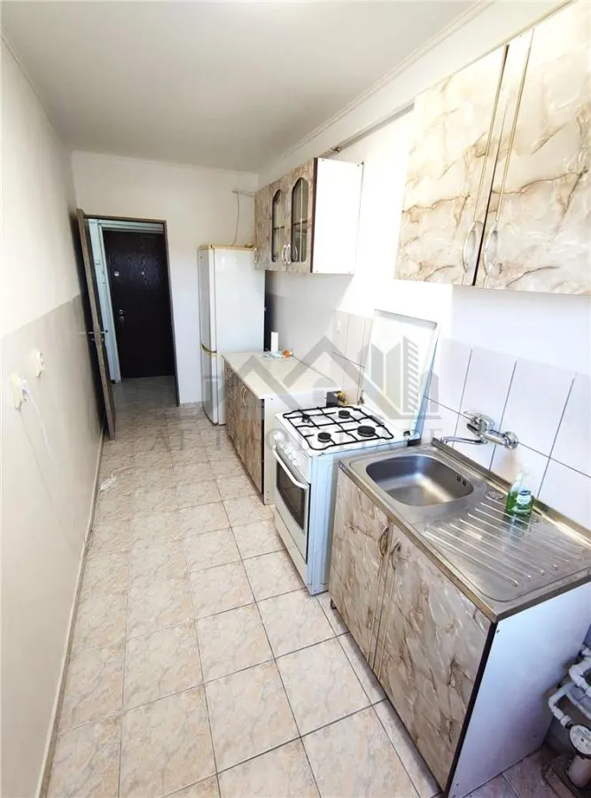 Apartament 1 camera zona CUG Sos. Nicolina - foto 14