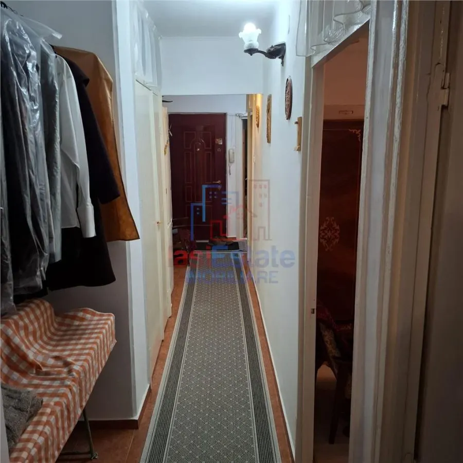 Apartament 3 camere zona Nicolina - foto 3