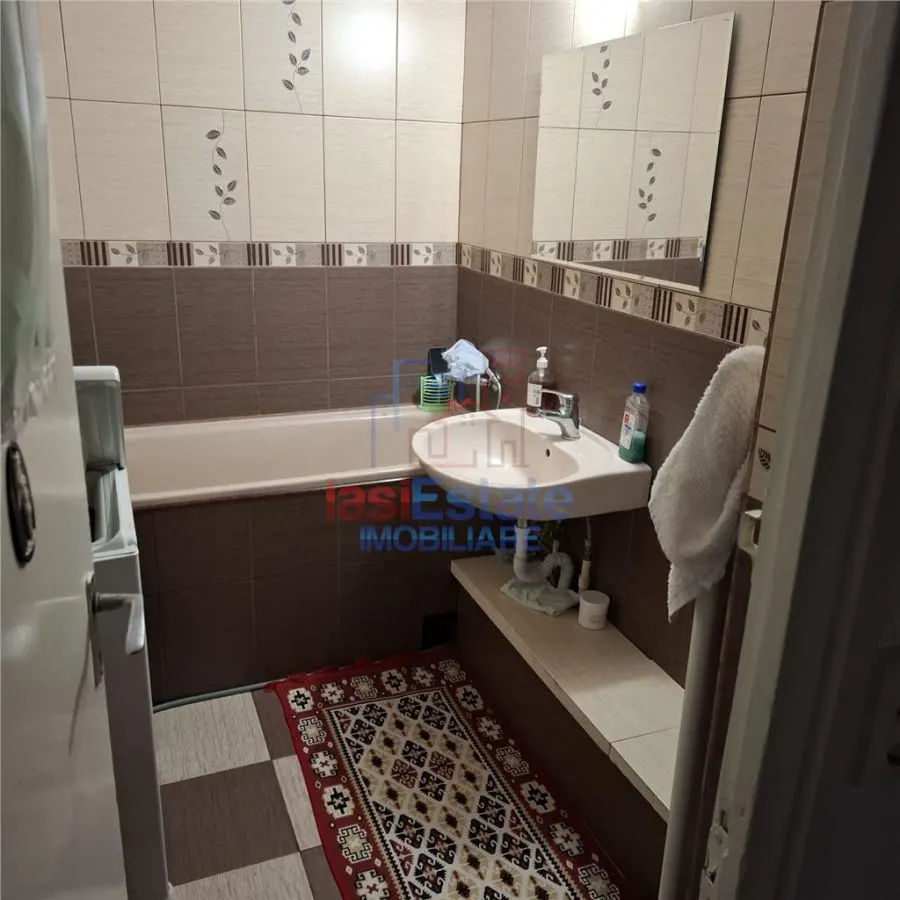 Apartament 3 camere zona Nicolina - foto 5