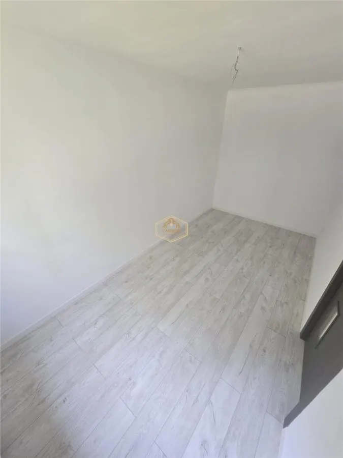Apartament cu 2 camere, la parter | Complet renovat - Micro 14 - foto 7