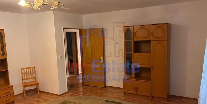 Apartament 4 camere Visan - foto 2