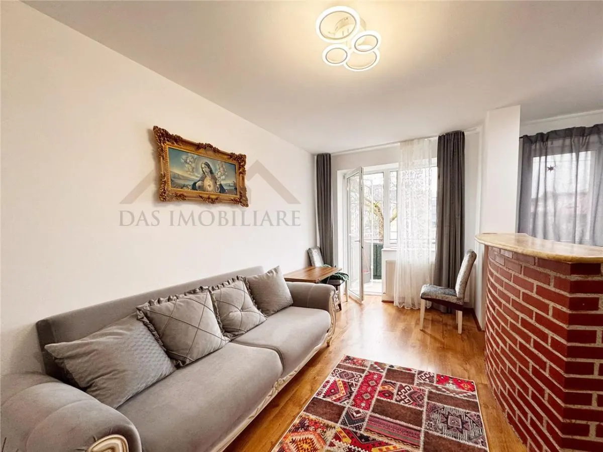 Apartament 2 camere decomandat, ultracentral - foto 2