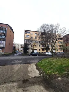 Video | Apartament cu 3 camere decomandate | Micro 17 | Strada Brasov - Satu Mare