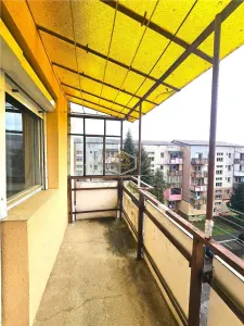 Video | Apartament cu 3 camere decomandate | Micro 17 | Strada Brasov - foto 14