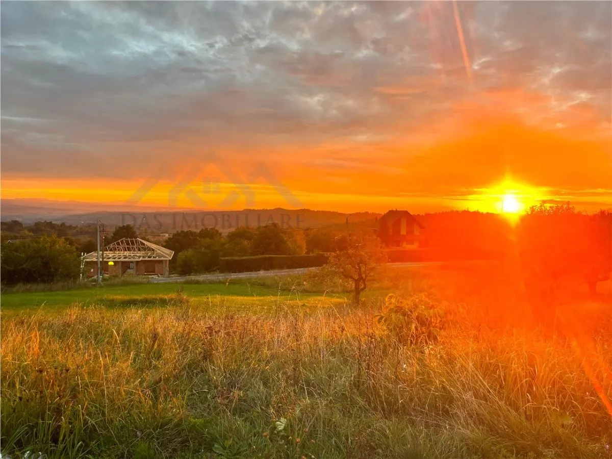teren intravilan Baia Sprie, la drum asfaltat - foto 1